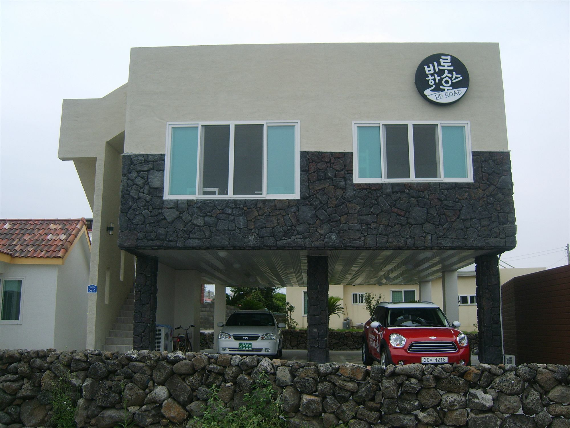 Be Road House Hotel Jeju Exterior photo